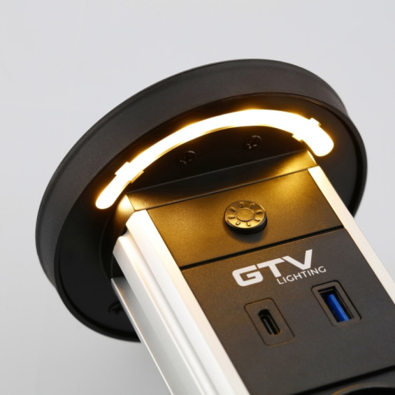 Multi-socket outlet lighting
