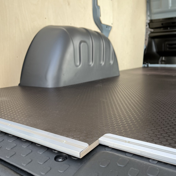 Paso de ruedas del suelo para VW Transporter T7 - Desde 2024