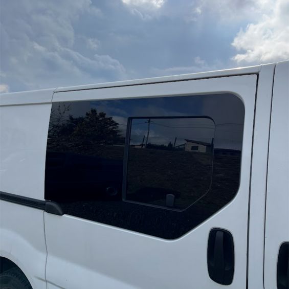 fenêtre latérale coulissante avant droite renault trafic 2 jusqu'à 2014