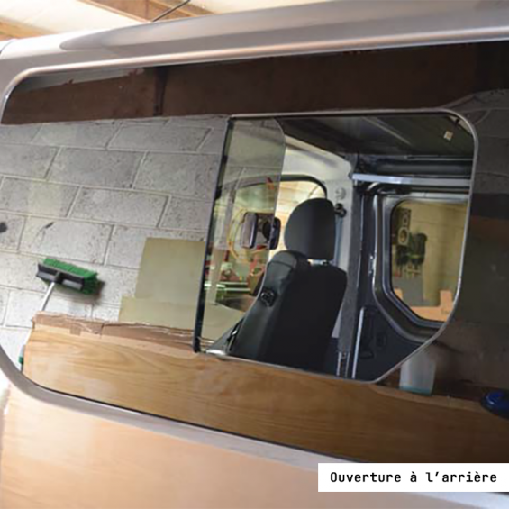 fenêtre latérale coulissante avant gauche trafic 3 avec ouverture à l'arrière