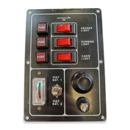 Schalttafel mit 3 Schaltern, Voltmeter und Momentschalter