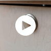 presentación cerradura push lock con tope de cierre sobre panel de madera 15mm
