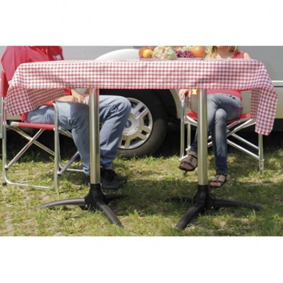 pied table extérieur van aménagé